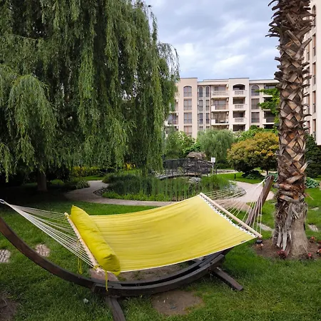 Apartment Cascadas, аппартамент-студия с видом на бассейн