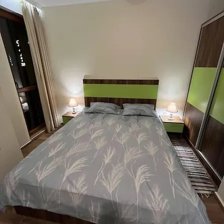Apartment Cascadas, аппартамент-студия с видом на бассейн