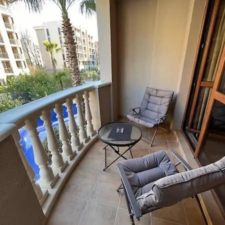 Cascadas, аппартамент-студия с видом на бассейн Apartment